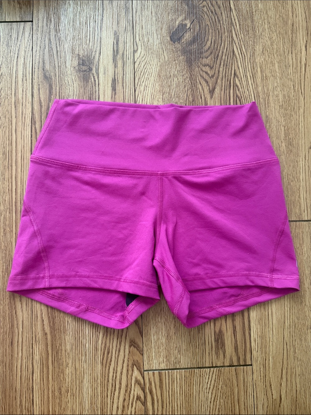 Fleo Women's Shorts in Fuchsia Pink